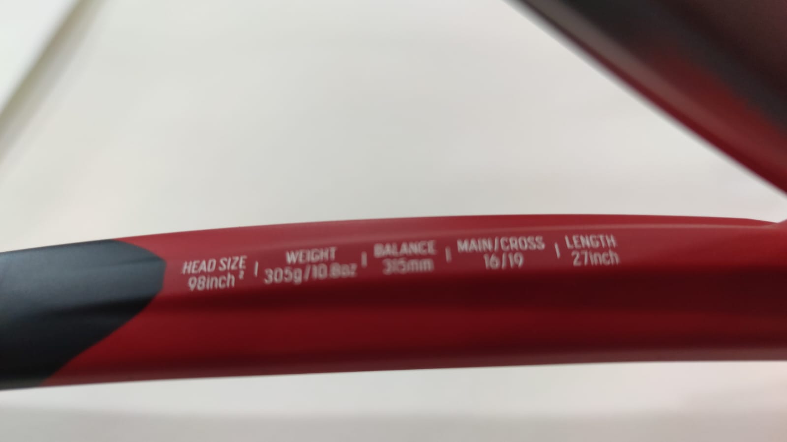 Raqueta Yonex VCORE Scarlet 98 305 grs Usada G2 - Imagen 4